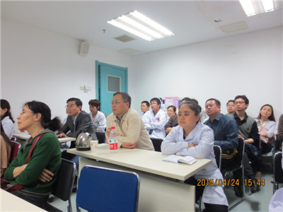 9-与会人员认真听课.JPG