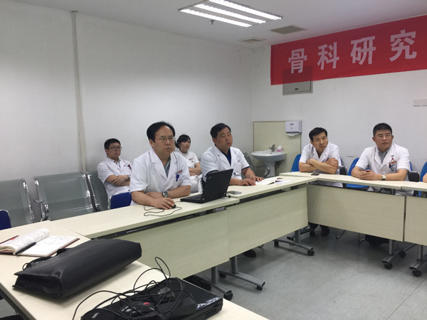 骨科党课图片_20170705161149.jpg