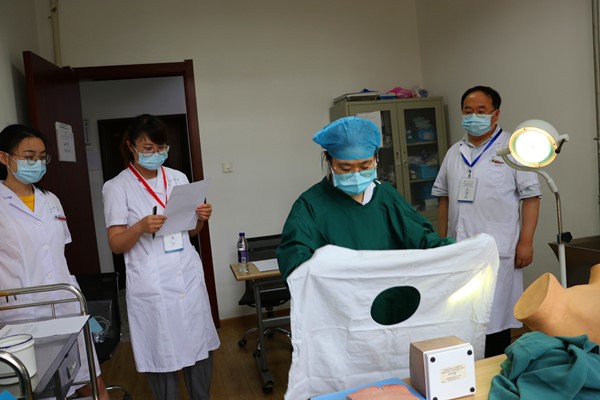 妇产科考场1_副本.jpg 妇产科考场1_副本.jpg