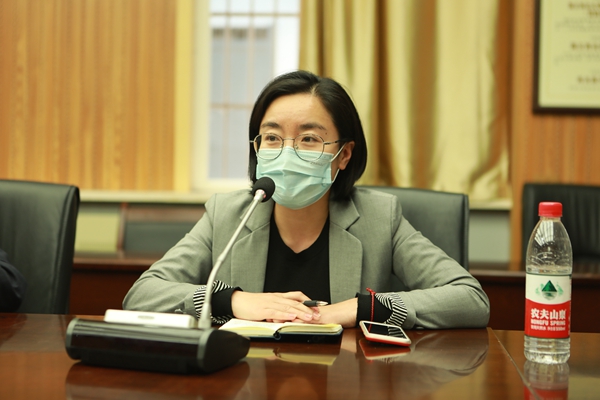 李总_副本.jpg 李总_副本.jpg