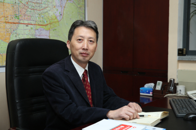 党委副书记滕文葆_编辑.jpg