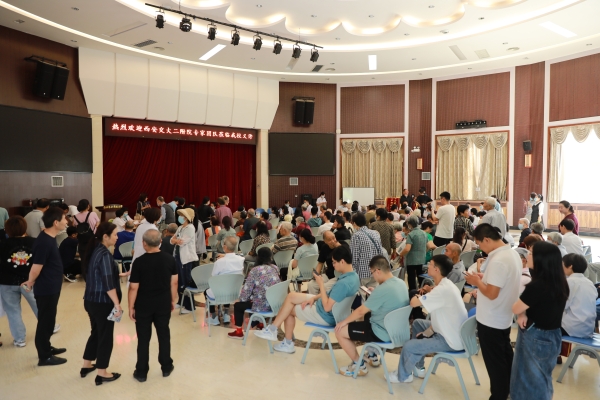 西农义诊现场.jpg