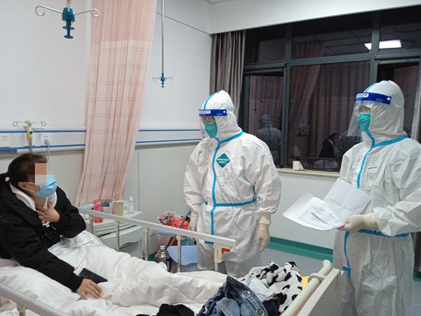 查房2_副本.jpg 查房2_副本.jpg