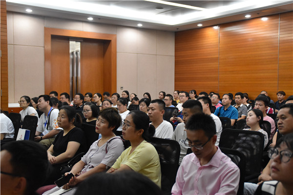 DSC_1931.jpg DSC_1931.jpg