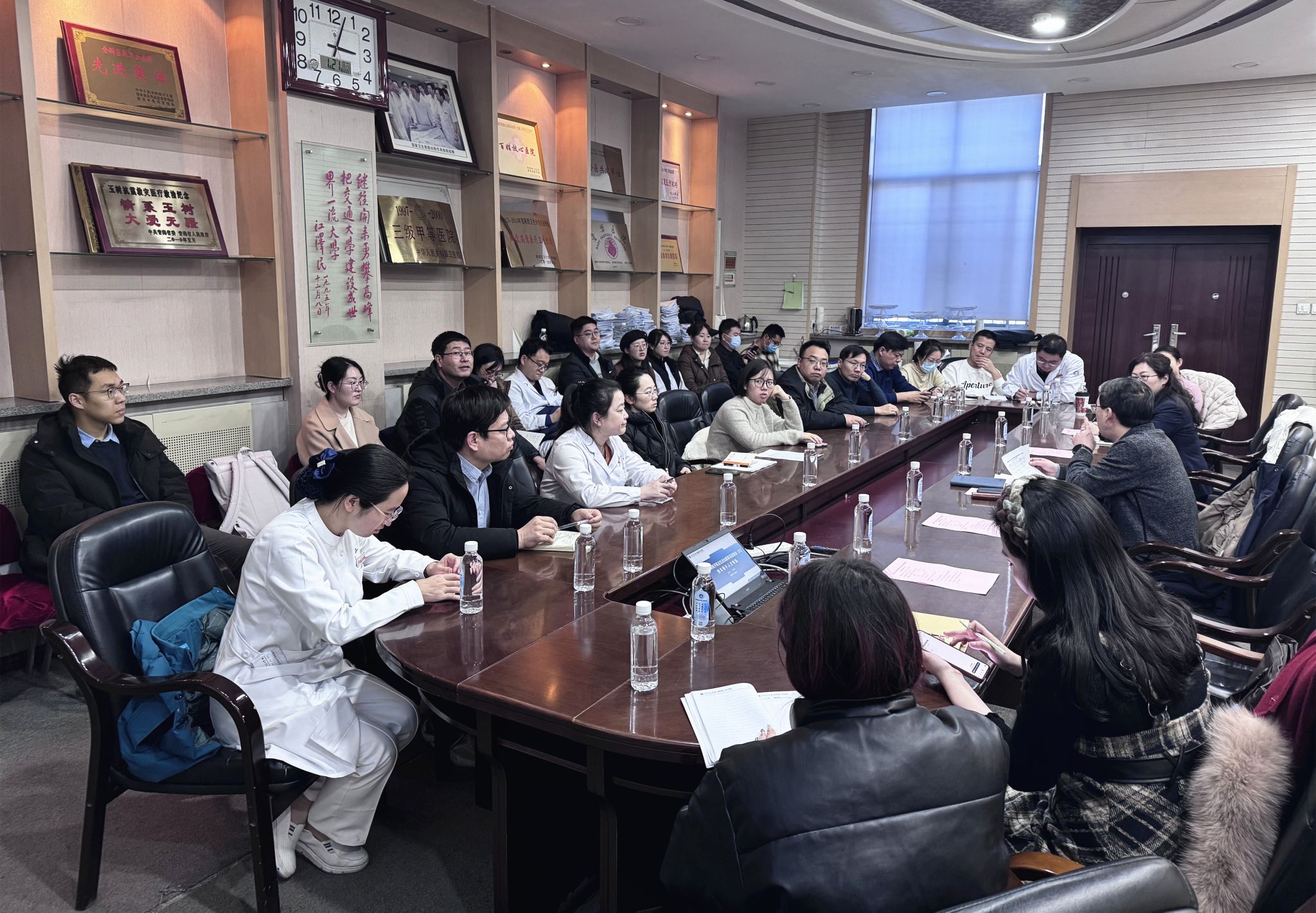 青年骨干人才.jpg