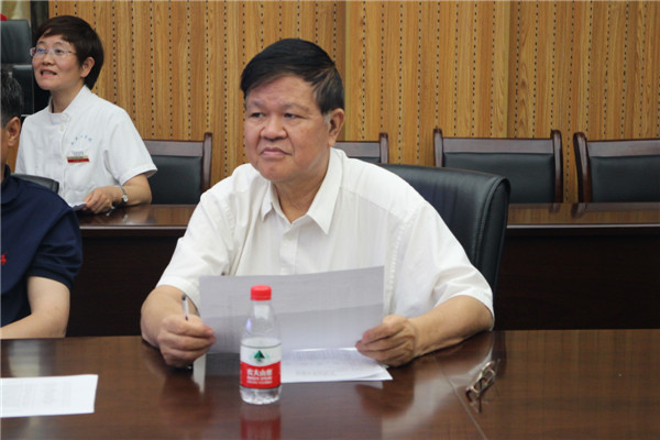 纪宗正教授主持答辩会.JPG