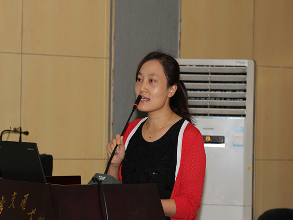 钞护士长主持_副本.jpg 钞护士长主持_副本.jpg