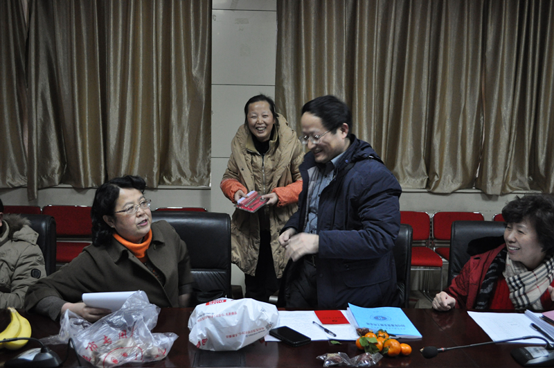 DSC_0451.JPG DSC_0451.JPG