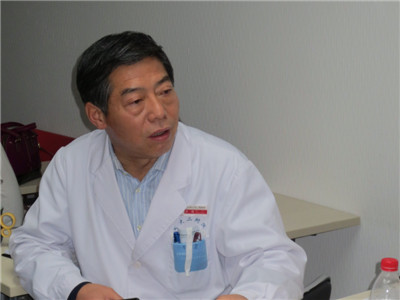 11-许珉主任作总结发言.JPG