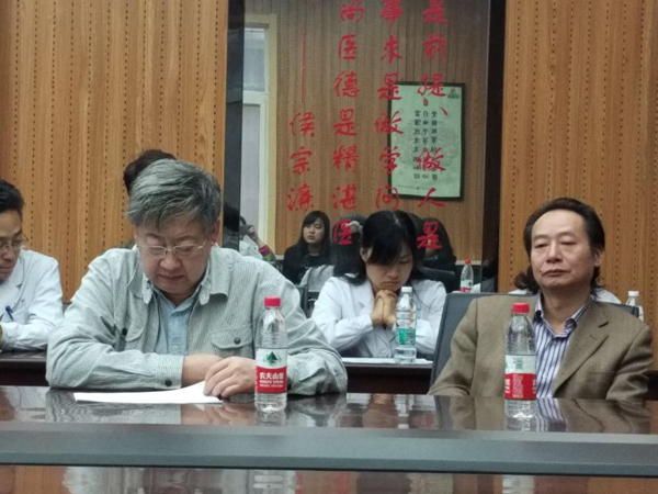 ss1我校医学部副主任王子明教授发表讲话.jpg