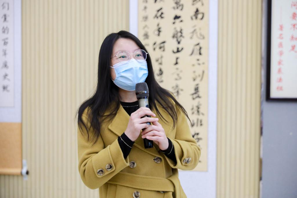 援藏专家代表.jpg
