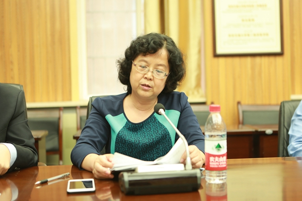 刘院长_副本.jpg 刘院长_副本.jpg