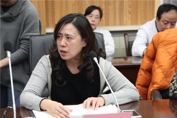 张璇处长讲话.JPG 张璇处长讲话.JPG