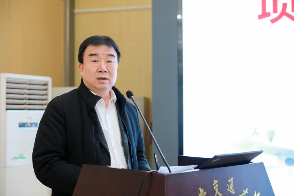 院长李宗芳1.jpg