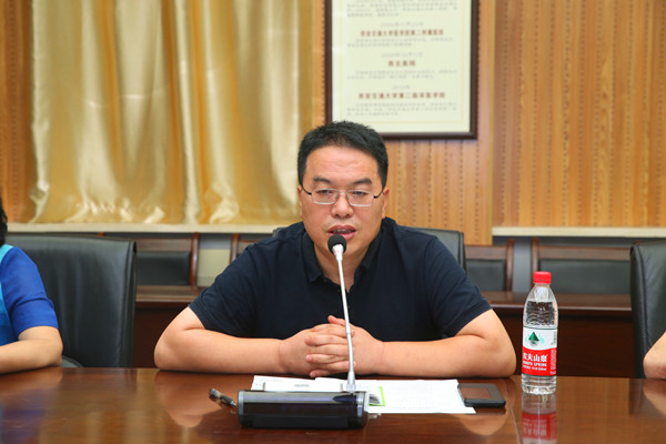 AK7R6631_副本.jpg AK7R6631_副本.jpg