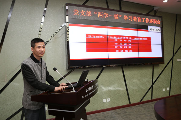 AK7R7192.JPG AK7R7192.JPG