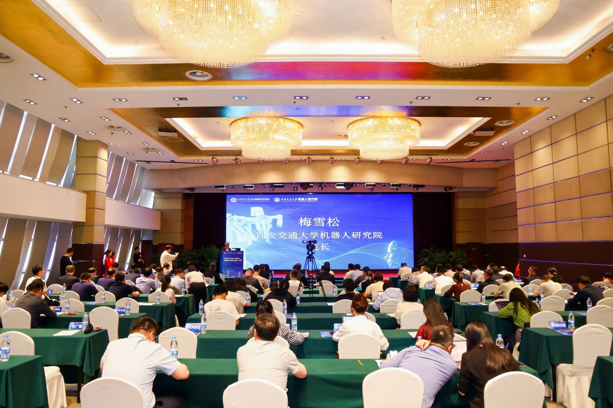 eb5df6cdcc33adad8f6726a34d10c98.jpg