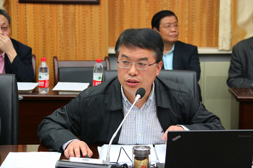 巩守平副书记做医院党建工作回顾性思考与新常态下的党建工作新要求.jpg